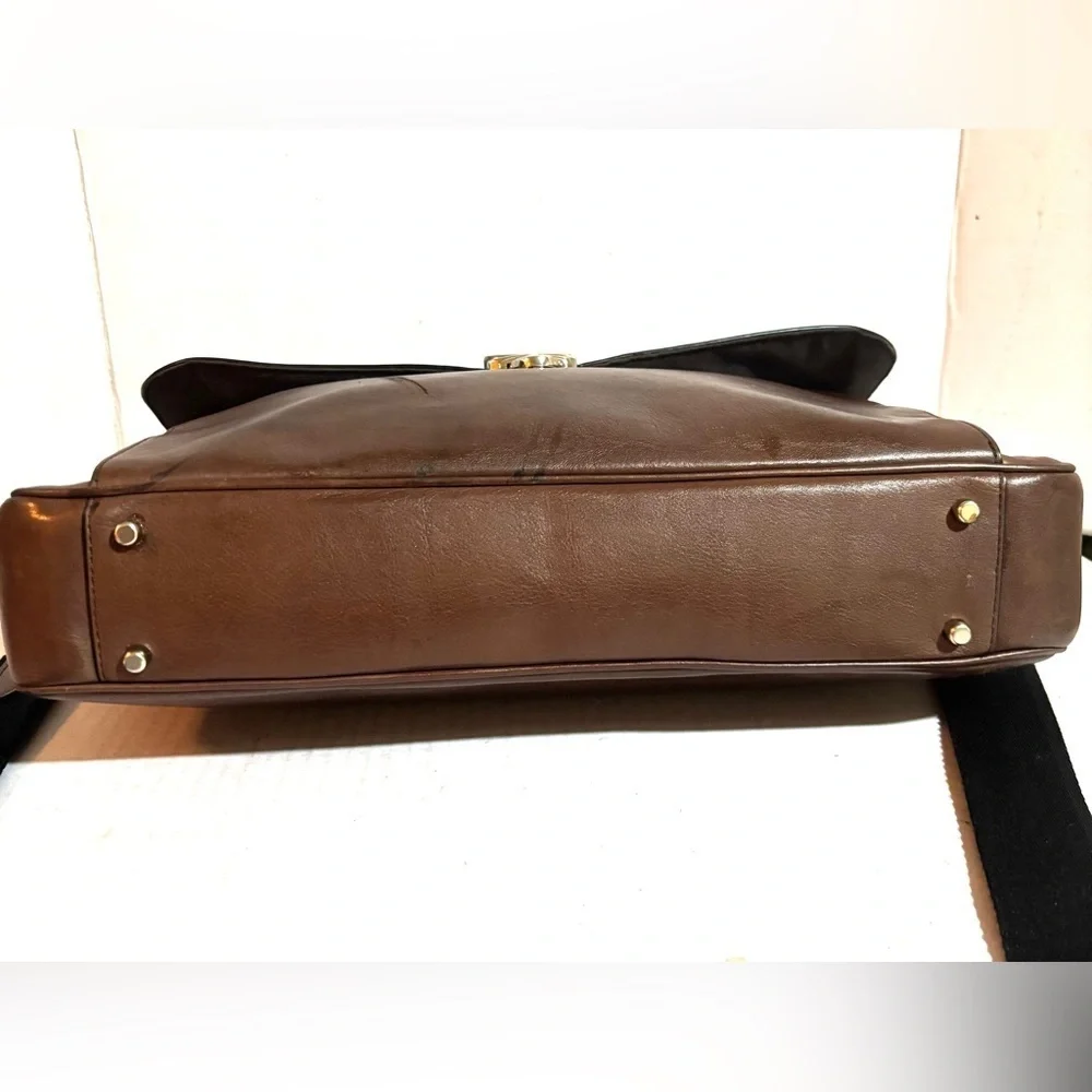 Coach vintage unisex briefcase/ messenger, Elegant Brown Leather crossbody bag